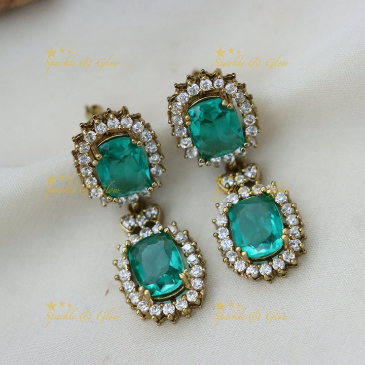 Exquisite Emerald Short Necklace Set