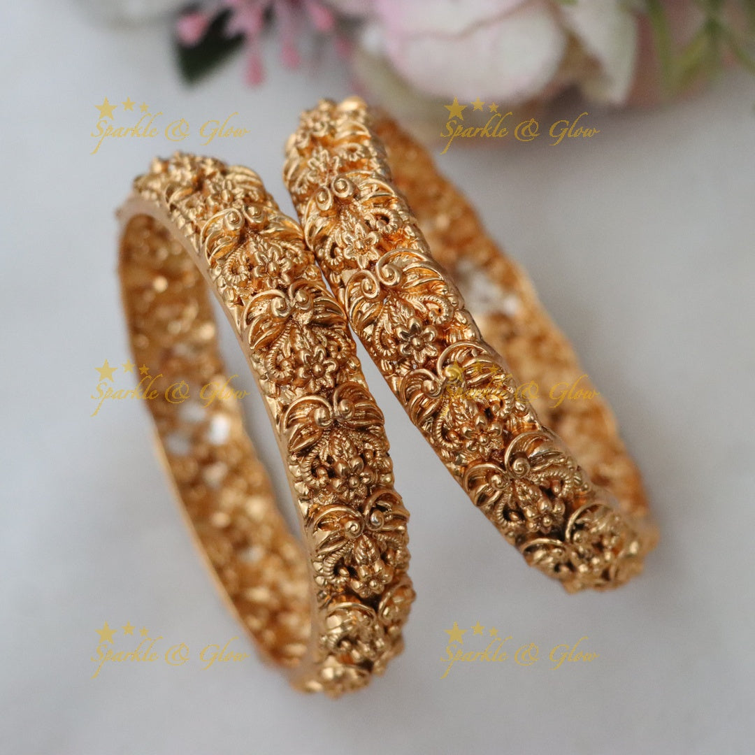 Exquisite Gold Bangle for Bridal & Festive Glamour