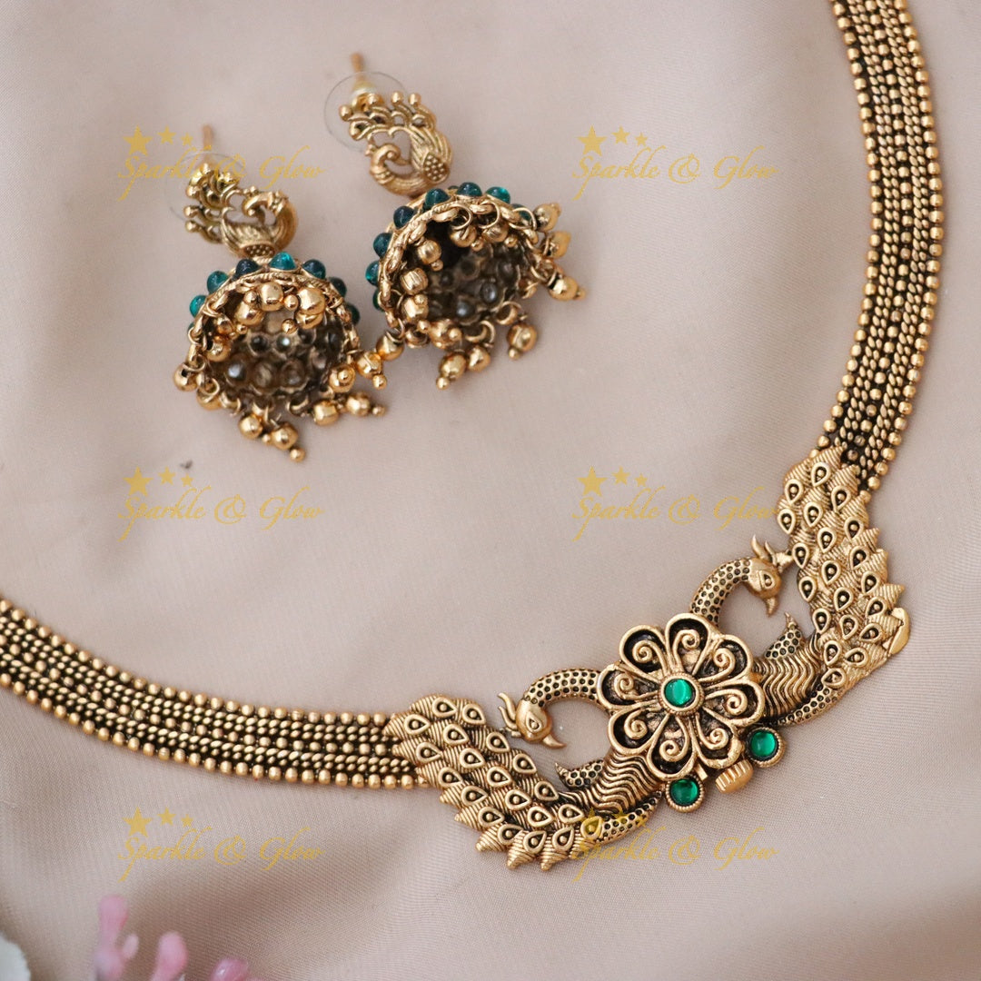 Exquisite Gold Tone Festive Necklace for Weddings