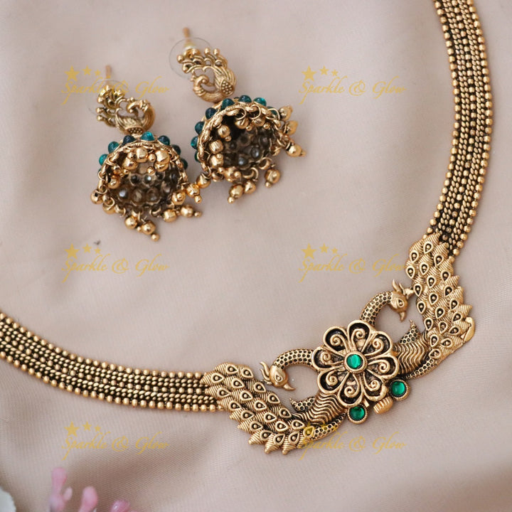 Exquisite Gold Tone Festive Necklace for Weddings