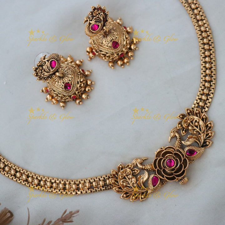 Elegant Gold-Tone Floral Necklace Perfect for Festivities