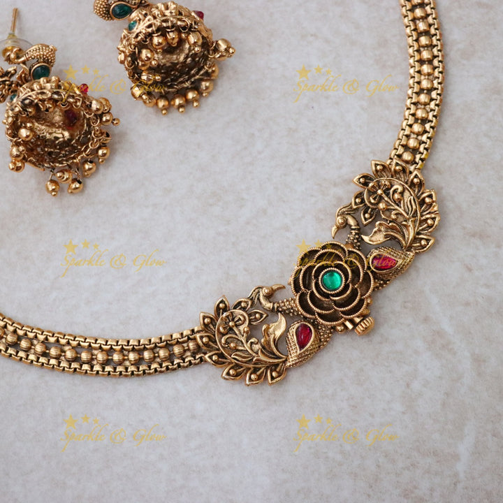 Elegant Gold-Tone Floral Necklace Perfect for Festivities
