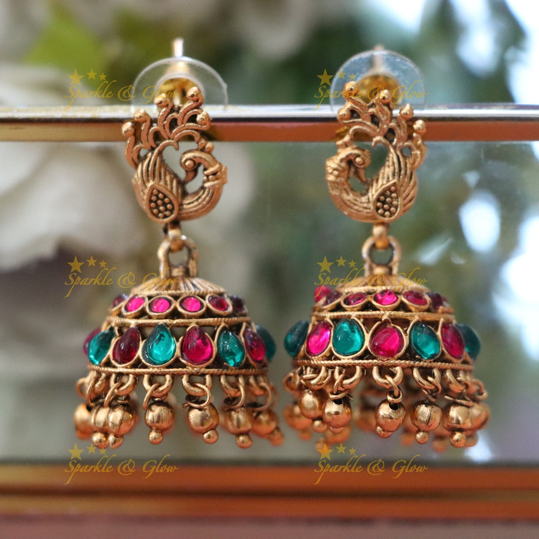 Exquisite Gold Tone Festive Necklace for Weddings