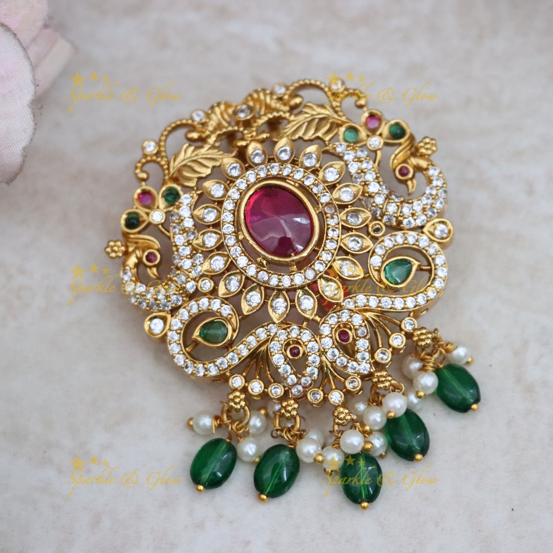 Gold-Plated Festive Hair Pin - Exquisite Elegance