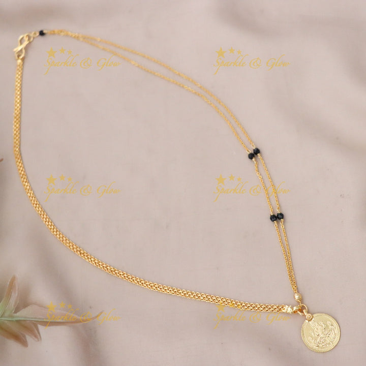 Exquisite Short Gold Mangalsutra for Wedding Elegance