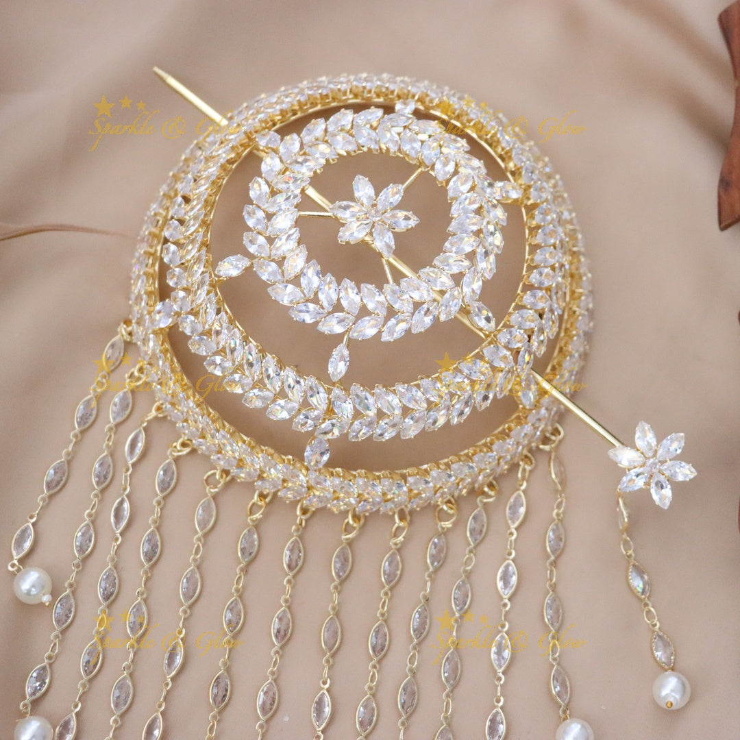 Exquisite Pearl and Gold Bridal Hair Bun Accessory