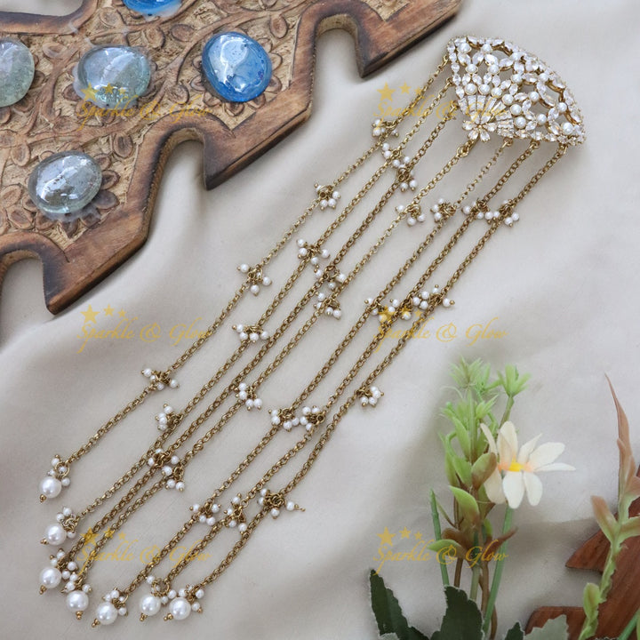 Exquisite Hair Pin with Pearl Detailing for Festive Elegance