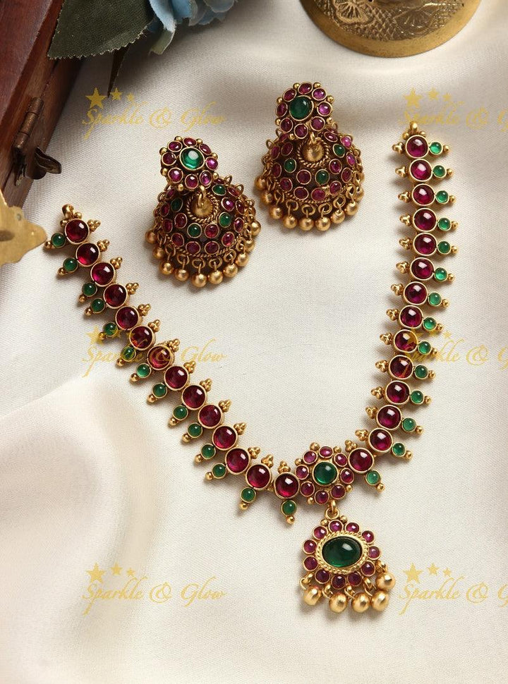 Gold alike Elegant Kemp Adigai necklace - Green Kemp - Sparkle and Glow