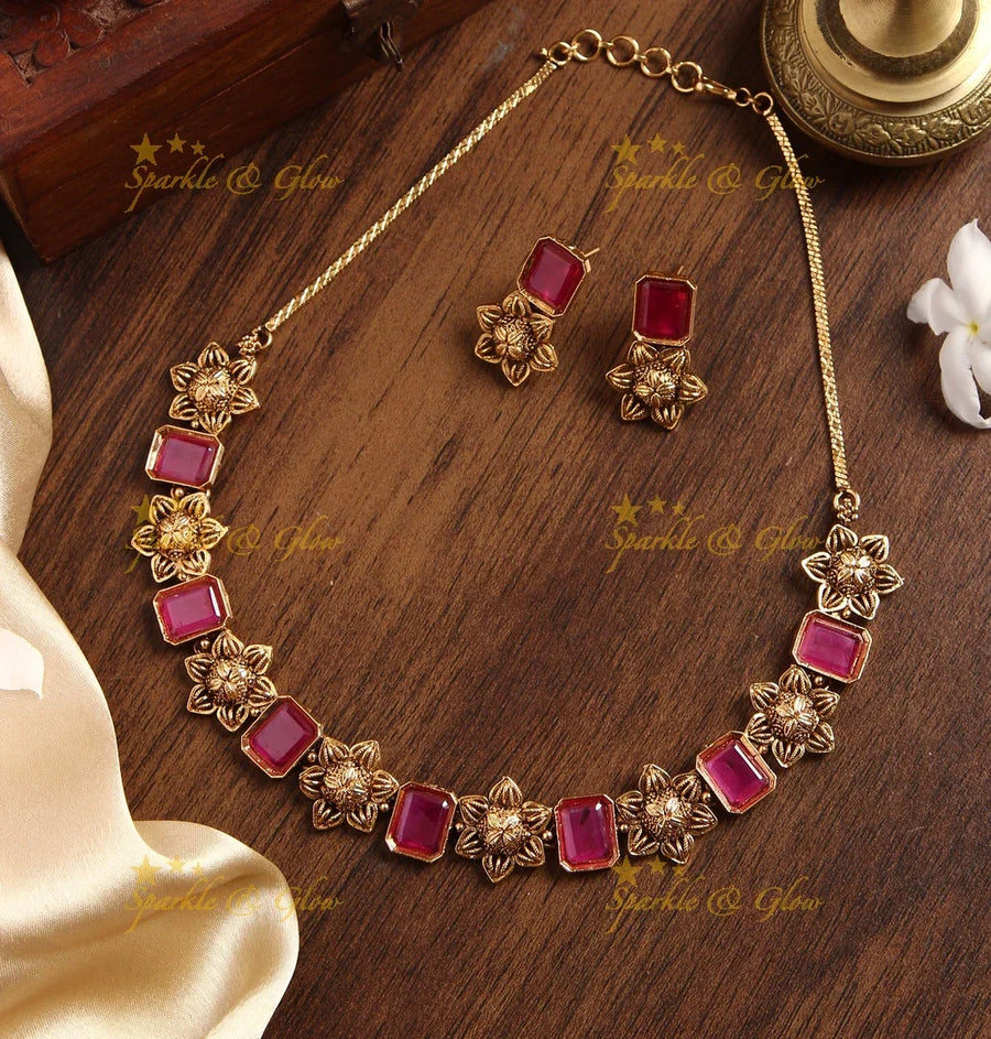 Elegant gold alike floral necklace- Pink - Sparkle and Glow