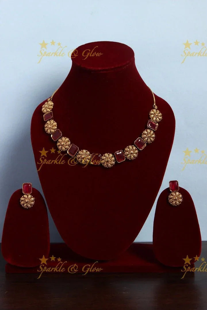 Elegant gold alike floral necklace- Pink - Sparkle and Glow