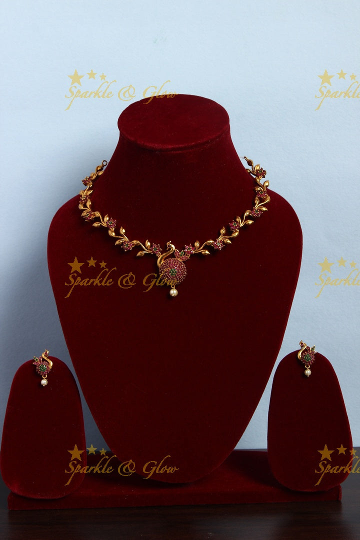 Premium matte Ad Peacock necklace - Pink Green