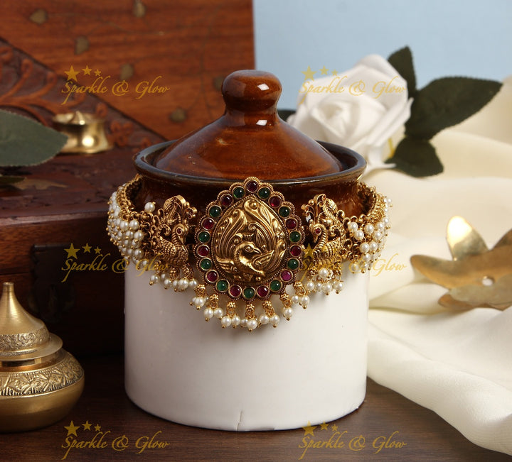 Gold alike peacock carved pearl cluster chain type Vanki