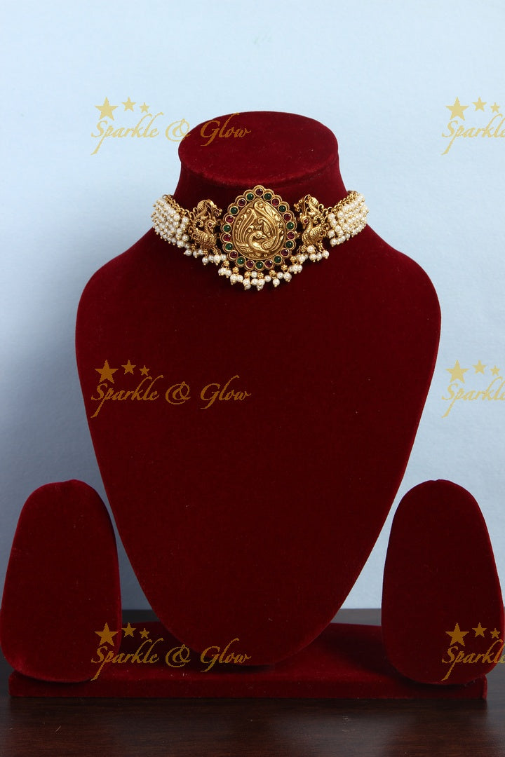Gold alike peacock carved pearl cluster chain type Vanki
