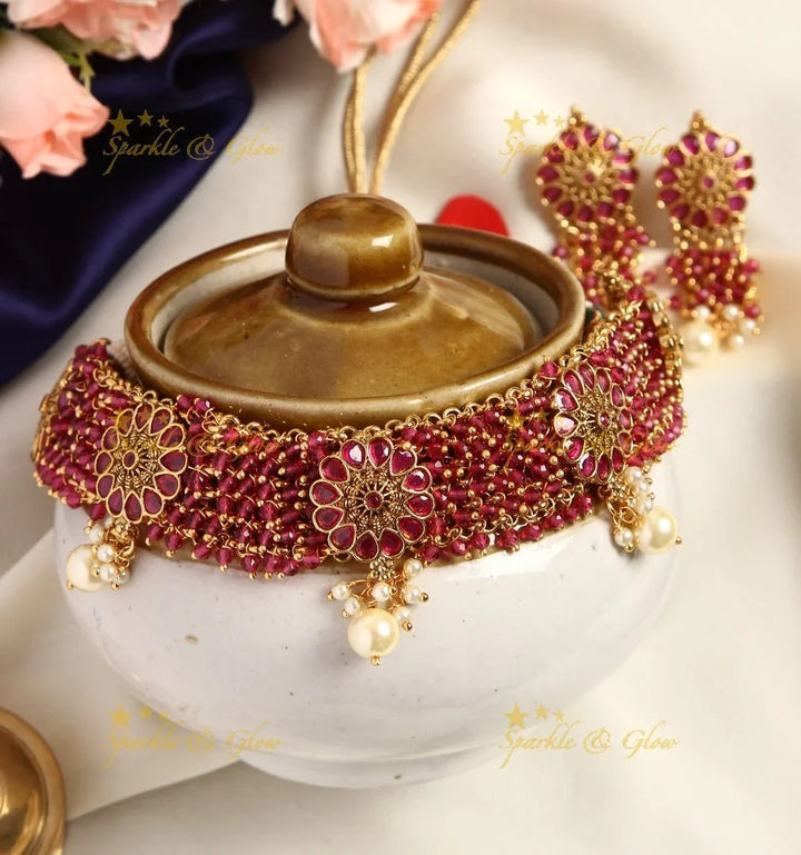 Gold alike cluster beads floral choker - Pearl - Sparkle and Glow