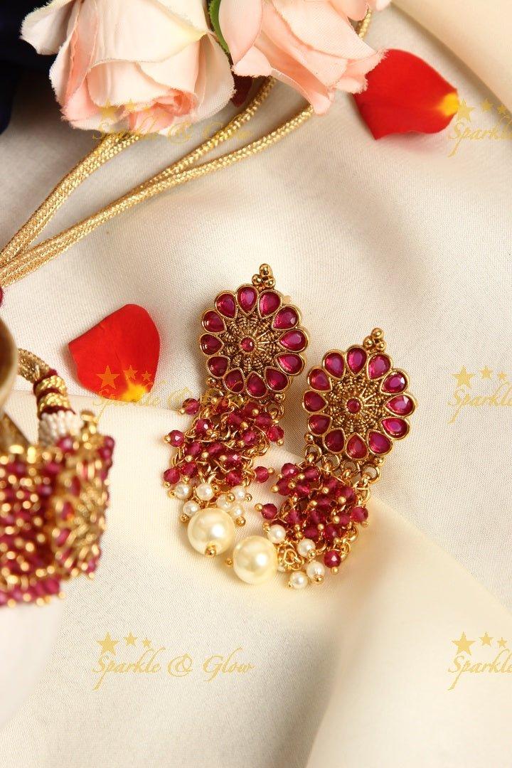Gold alike cluster beads floral choker - Pearl - Sparkle and Glow
