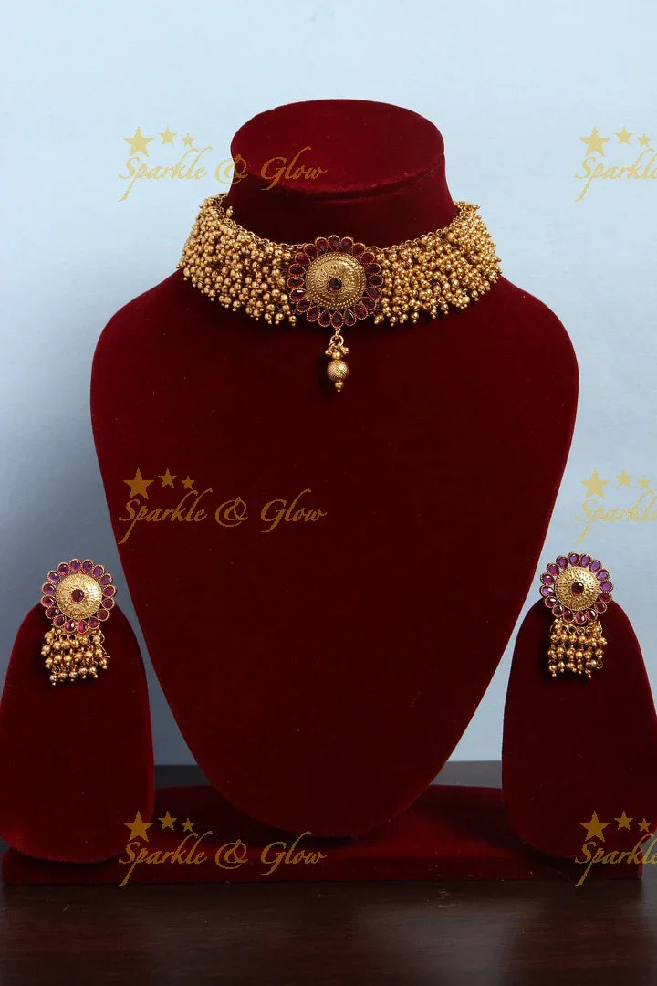 Gold alike cluster beads floral choker - Gold - Sparkle and Glow