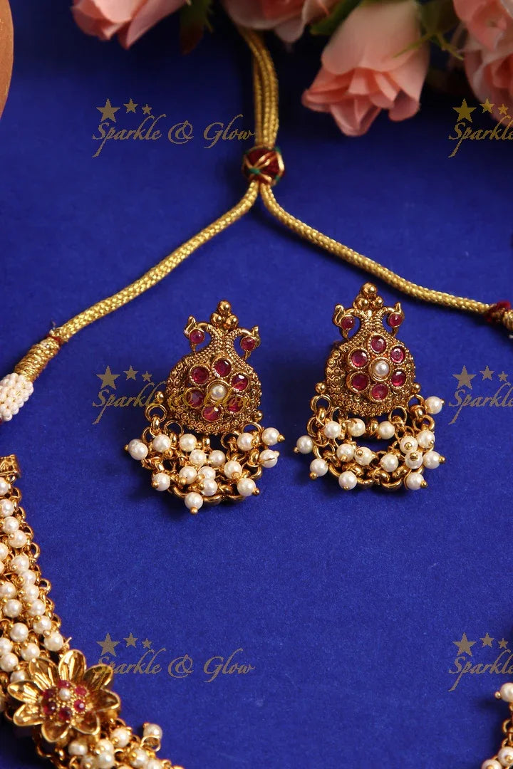 Gold alike cluster beads peacock choker / Short Necklace- Pearl - Sparkle and Glow