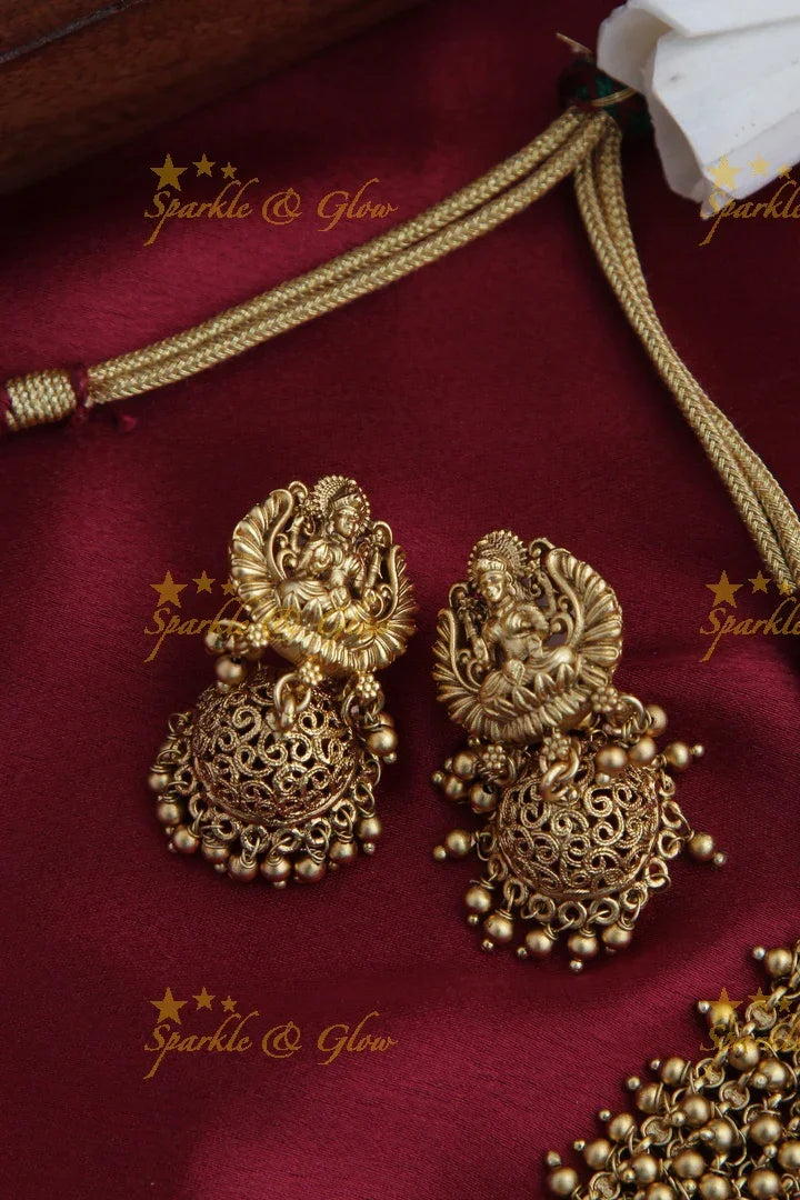 Exquisite Gold Cluster gold alike Lakshmi short necklace - choker - Sparkle and Glow