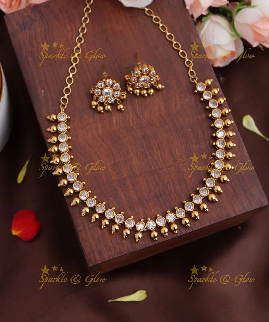 Gold alike budgeted moggapoo kemp necklace - Green Pink - Sparkle and Glow