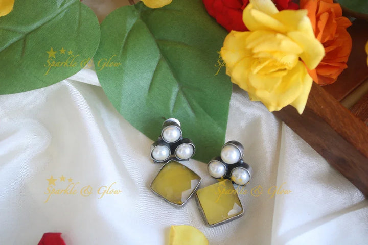 Maroon Pearl Stone Stud Earrings