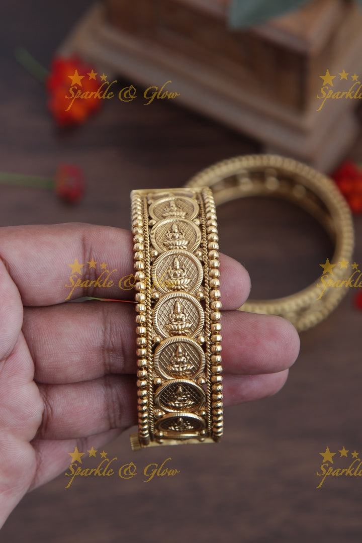 Gold alike antique Coin screw type bangle a pair- 2.4