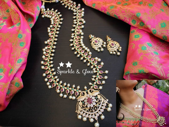 Exquisie Gold peacock gutta pusalu haram with stones