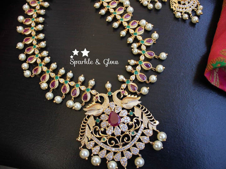 Exquisie Gold peacock gutta pusalu haram with stones