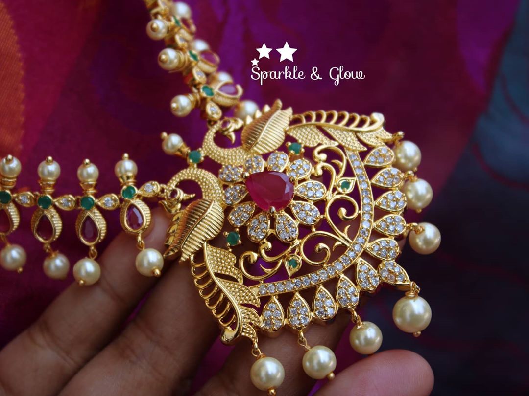 Exquisie Gold peacock gutta pusalu haram with stones