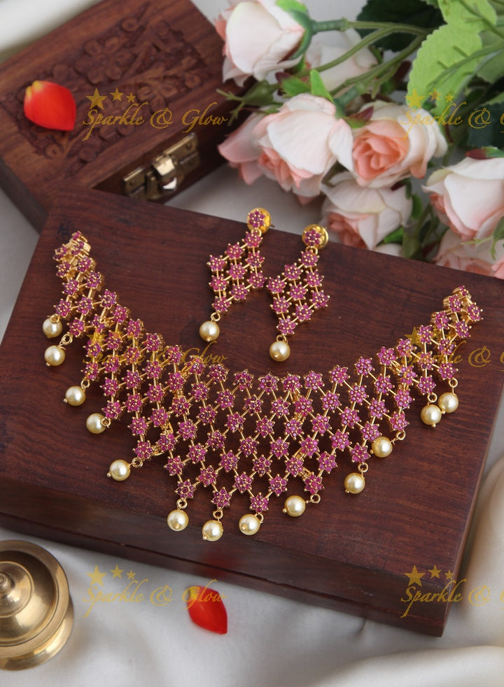 Gold polish Ad Floral Choker - Pink