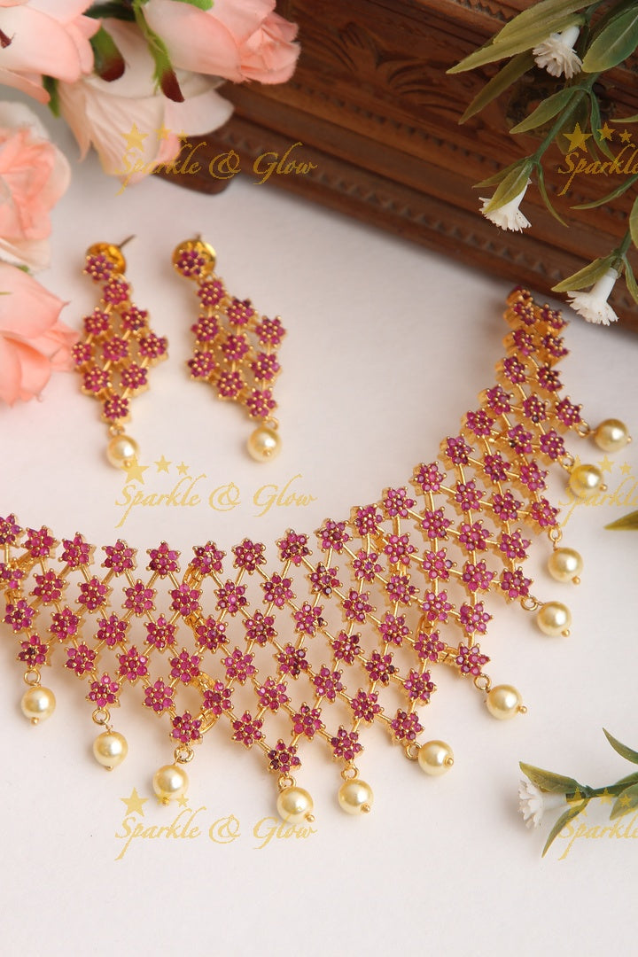 Gold polish Ad Floral Choker - Pink