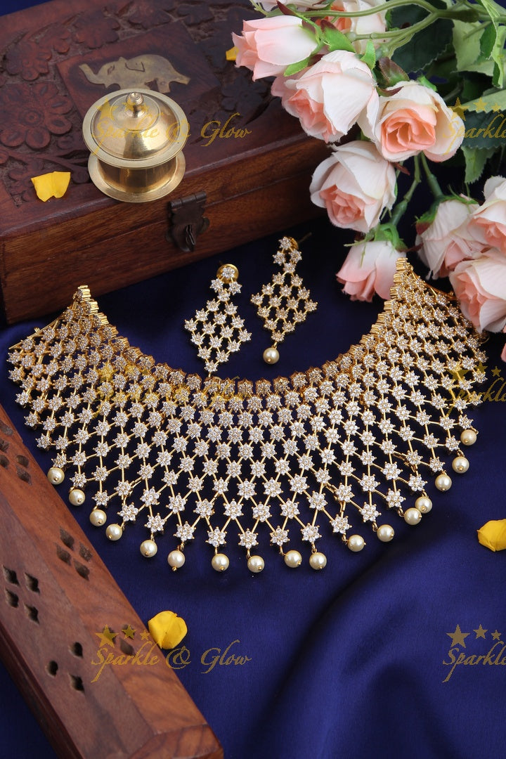 Gold polish Ad Floral Choker - Pink