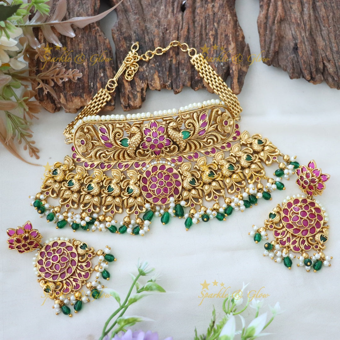 Elegant Peacock Kemp High Neck Choker - Green Beads