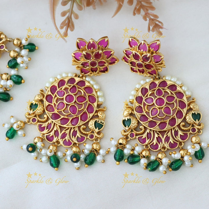 Elegant Peacock Kemp High Neck Choker - Green Beads