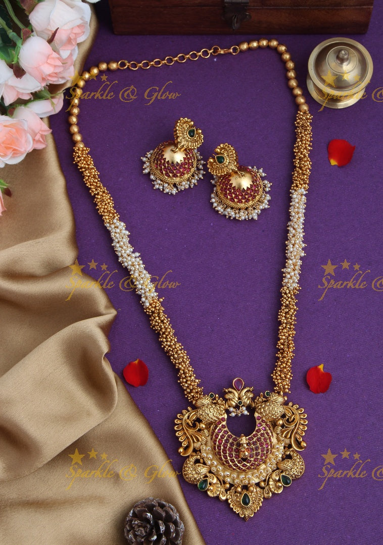 Gold Alike Pearl and Gold Beads Peacock Moon pendent Kemp Long Necklace