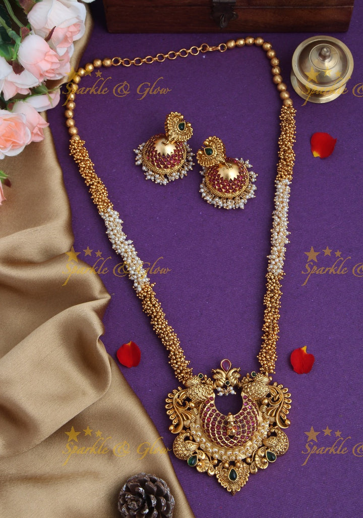 Gold Alike Pearl and Gold Beads Peacock Moon pendent Kemp Long Necklace