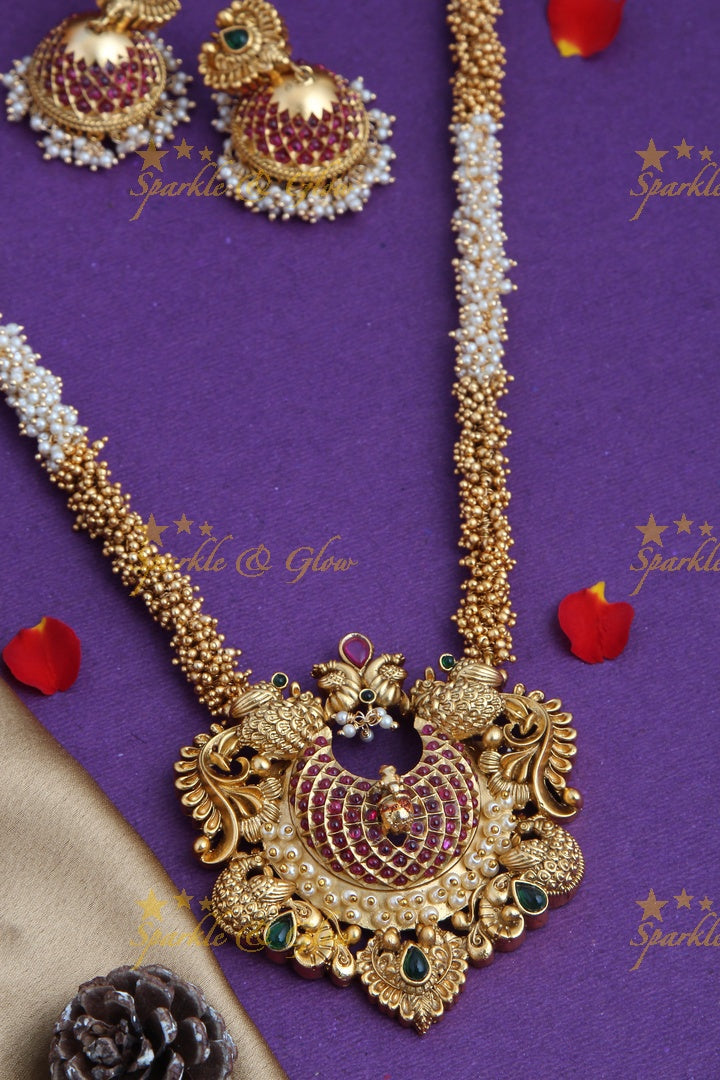 Gold Alike Pearl and Gold Beads Peacock Moon pendent Kemp Long Necklace