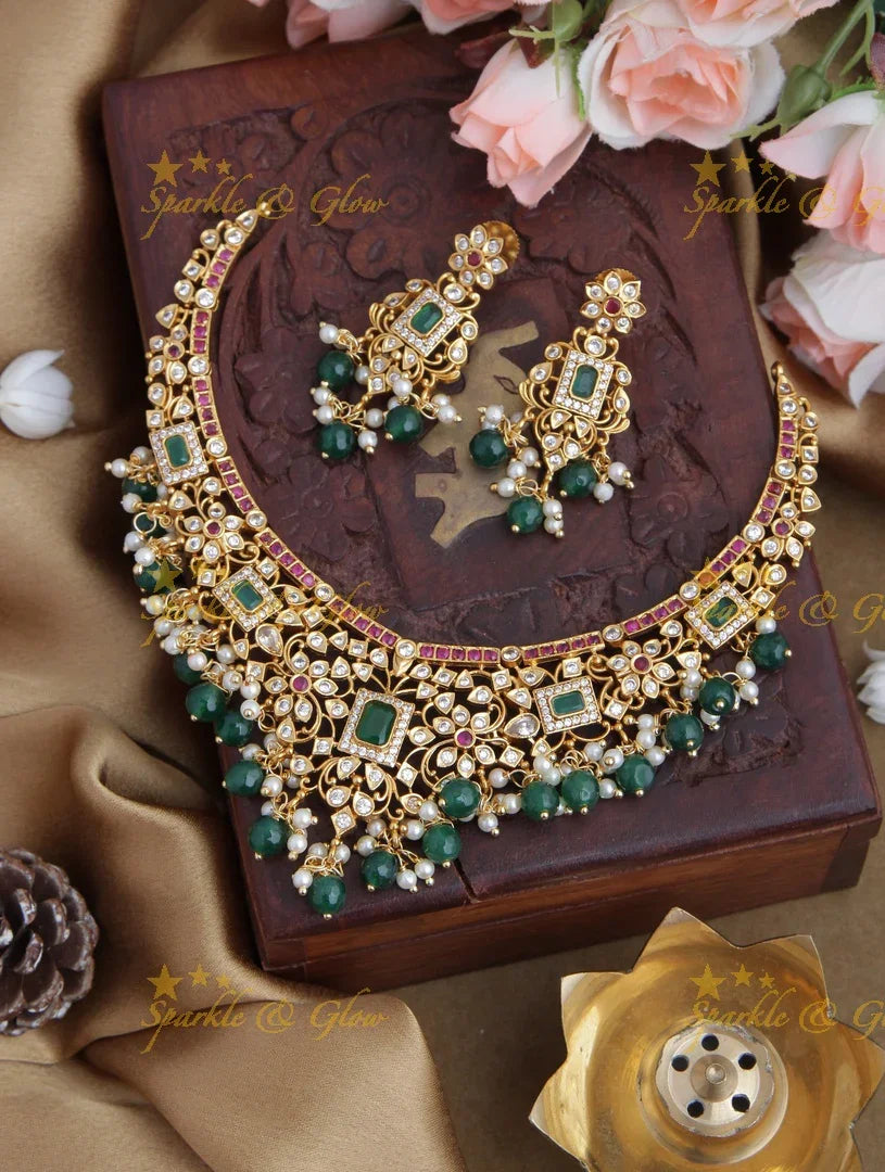 Beautiful cz stones intricate flower design necklace - Silver - Sparkle and Glow
