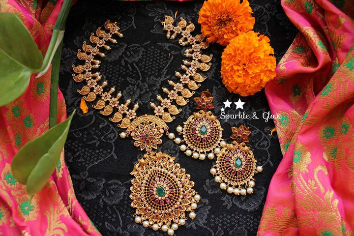Beautiful cz stones mango necklace