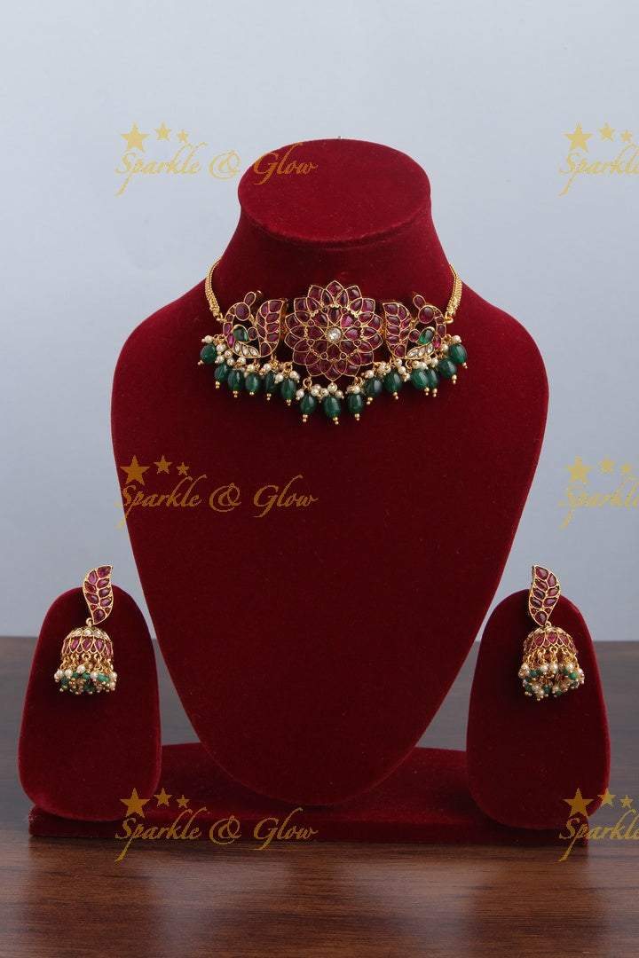 Gold Alike Floral Peacock Kemp Choker - Green Beads