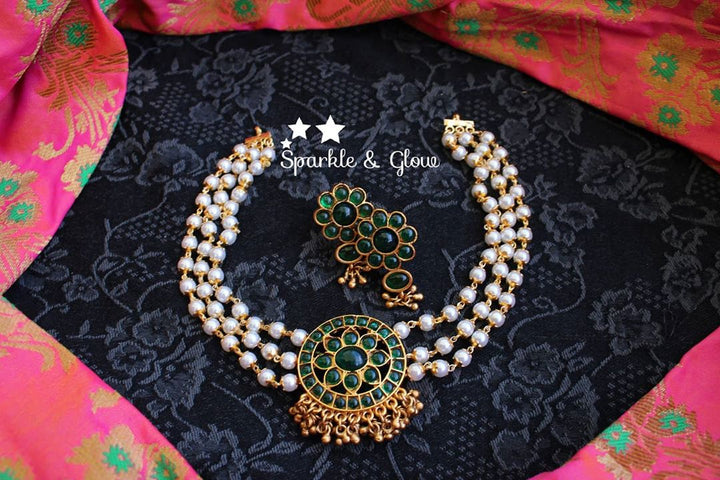 Pearl high neck choker - Navarathna - Sparkle and Glow - Green - Back Chain