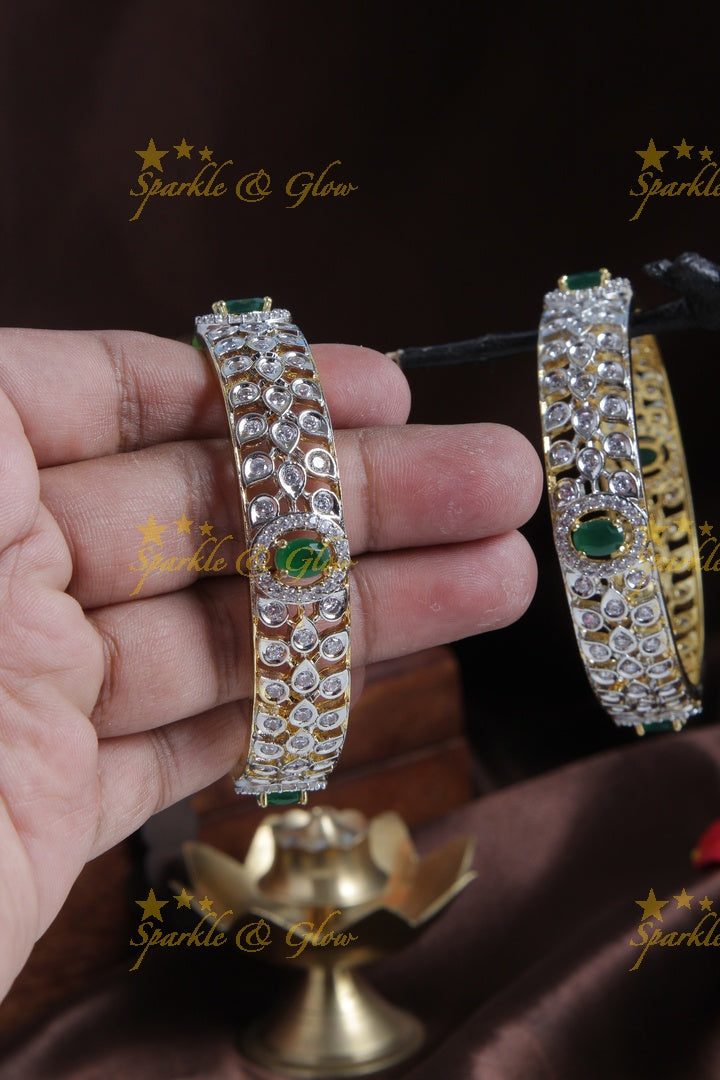 Beautiful GJ Polish leaf design bangles a pair - Green - 2.8