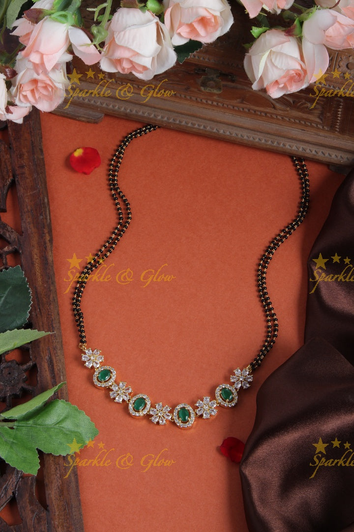 Gold black beads Floral chain - 22 inches - Green