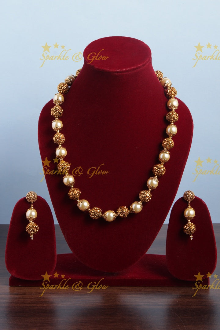 Gold Alike Pearl and Gold Bead Chain