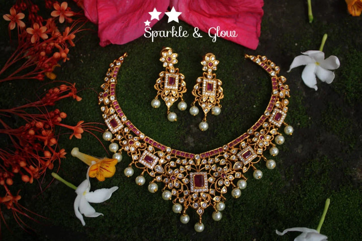 Beautiful cz stones intricate flower design necklace - Silver - Sparkle and Glow