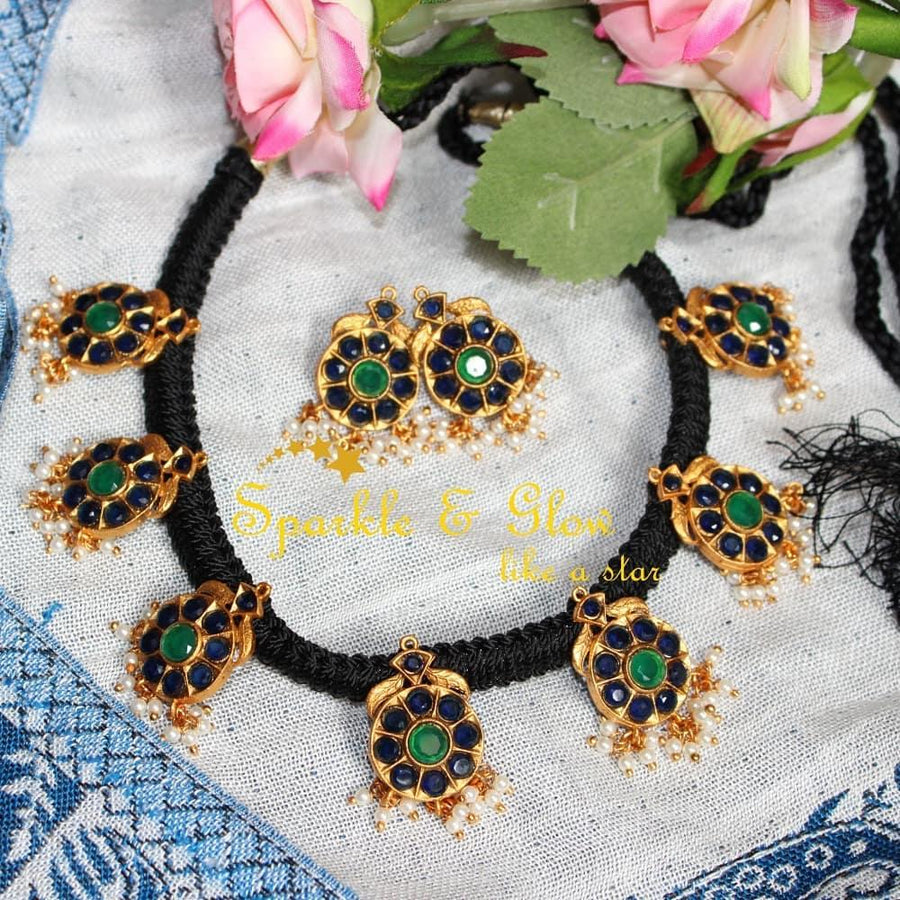 Trendy thread necklace with semi precious stones flower design - BlueGreen - Sparkle and Glow