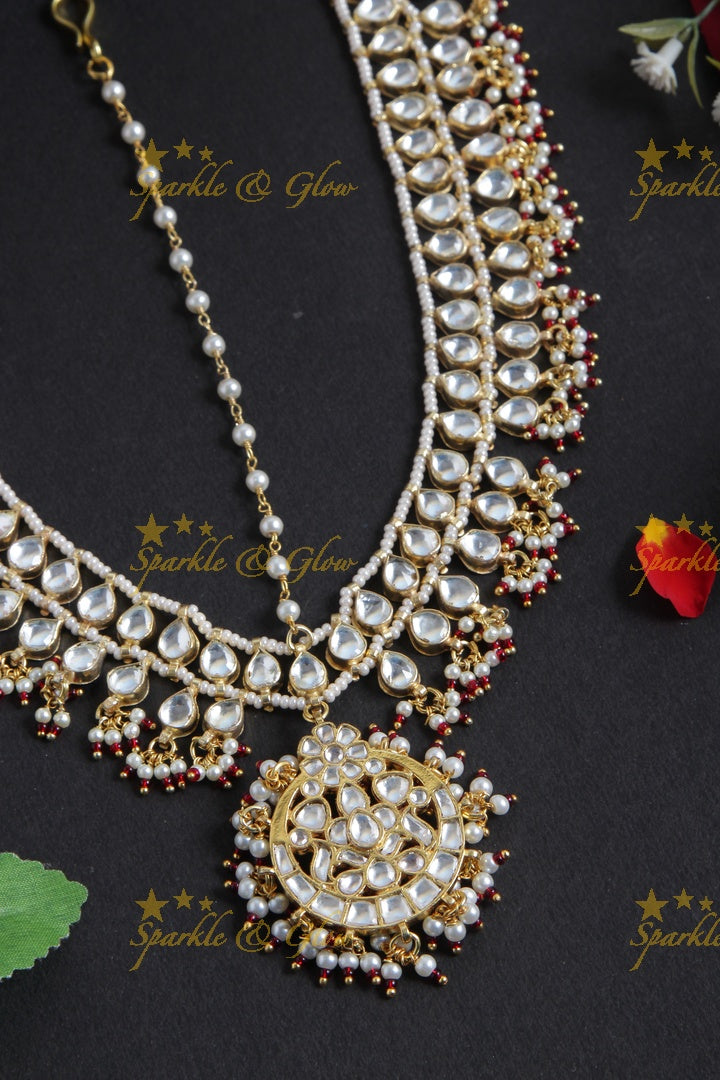 Bridal three sided jadau gutta pusalu maangthika with emarald kundan stones - white