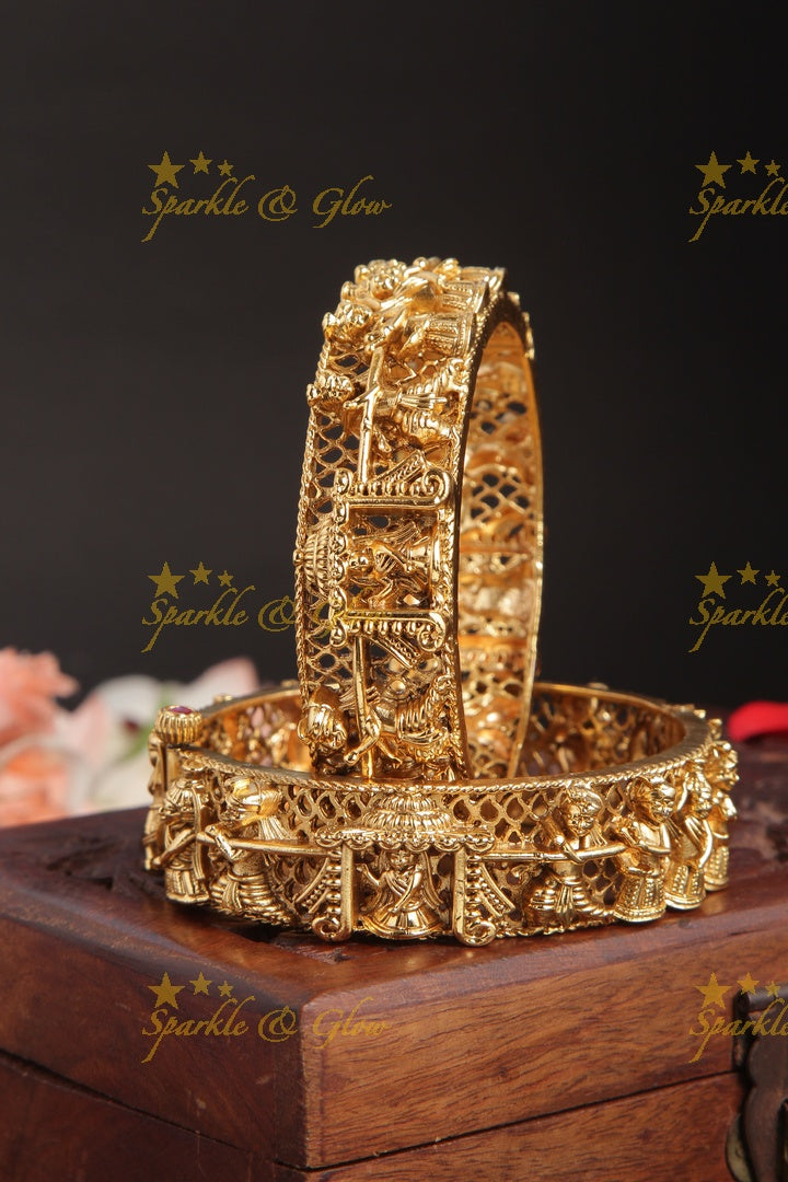 Gold alike elegant bridal procession carved bangle