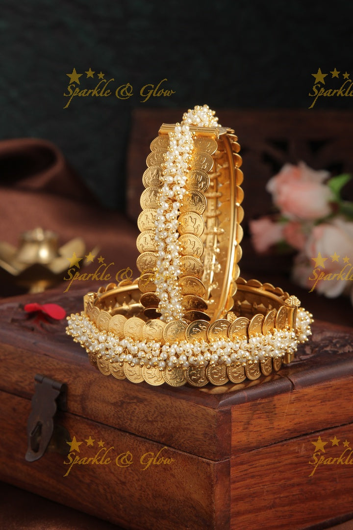 Gold alike exquisite pearl cluster coin bridal bangle