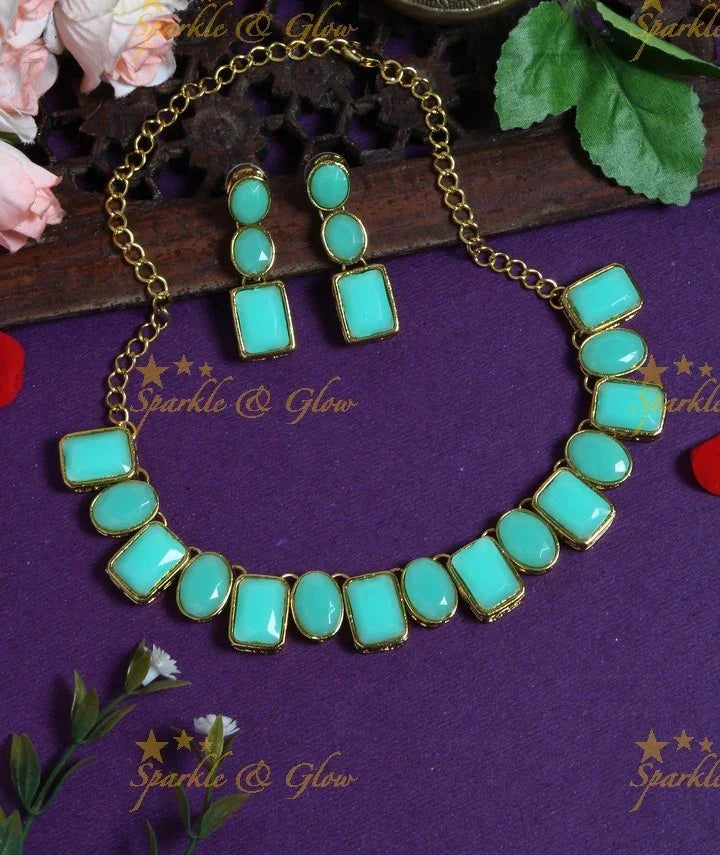 Exclusive stone short necklace-Sky Blue - Sparkle and Glow