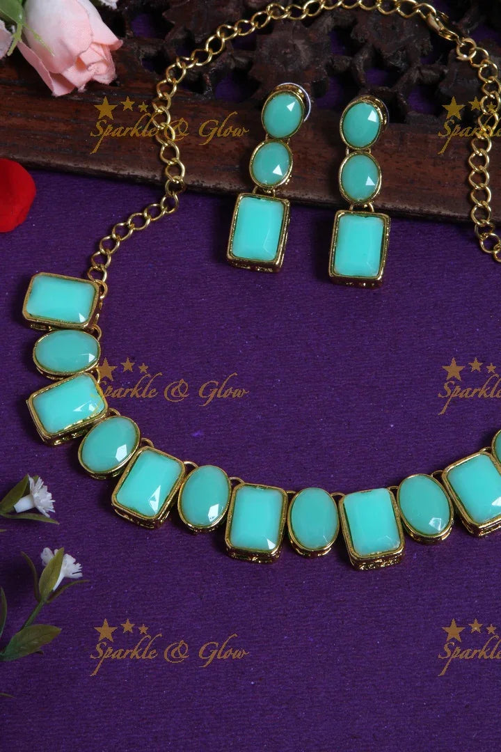 Exclusive stone short necklace-Sky Blue - Sparkle and Glow